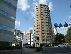 広島市中区中島町、マンションの外観画像です