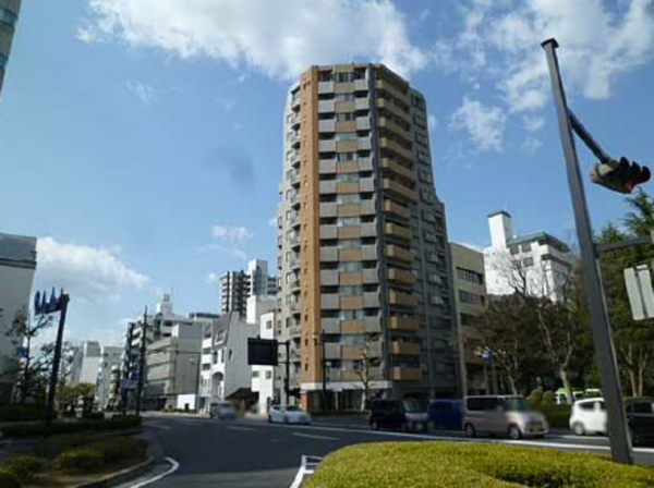 広島市中区中島町、マンションの外観画像です