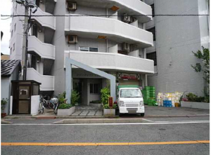 広島市南区皆実町、マンションの外観画像です