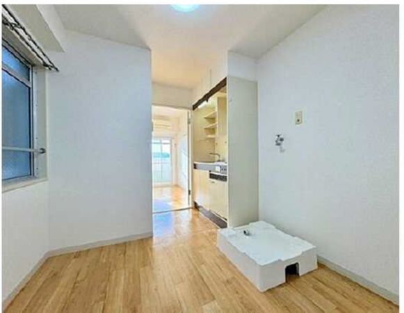 広島市南区皆実町、マンションの居間画像です