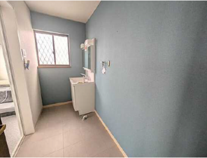 広島市南区向洋新町、中古一戸建ての洗面画像です