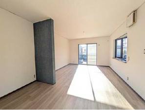 広島市南区向洋新町、中古一戸建ての画像です