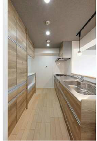 呉市中央、マンションのキッチン画像です