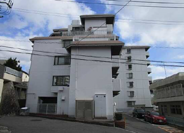 広島市東区牛田東、マンションの外観画像です