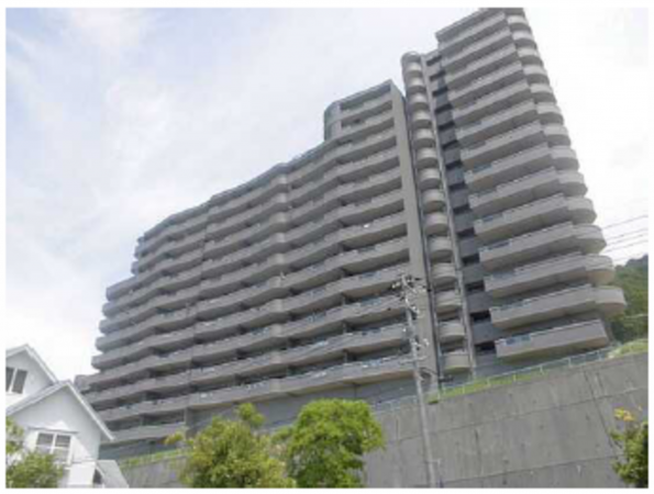 広島市西区井口台、マンションの外観画像です