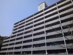 広島市西区竜王町、マンションの外観画像です