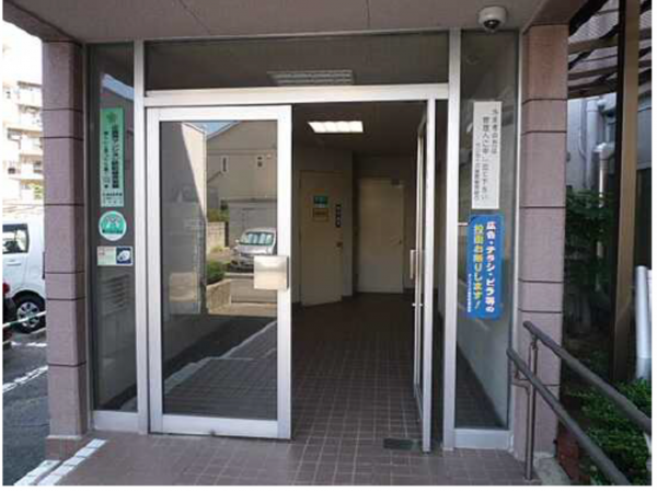 広島市南区上東雲町、マンションのエントランス画像です