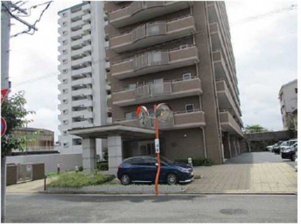 広島市西区観音新町、マンションの外観画像です