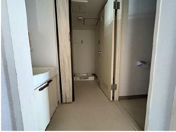 広島市西区鈴が峰町、マンションの洗面画像です