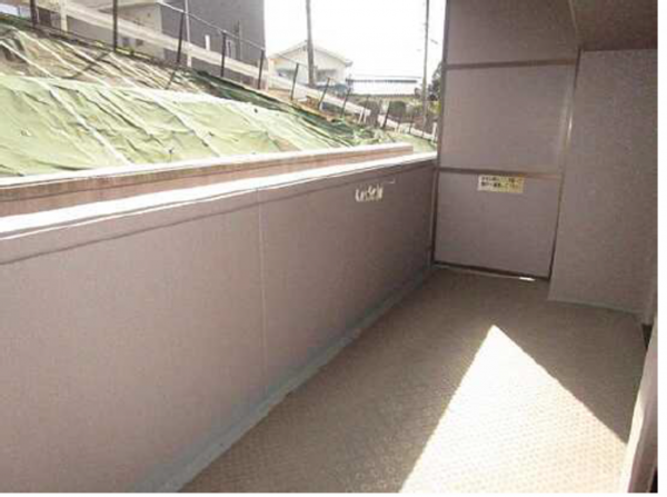 広島市東区上温品、マンションのバルコニー画像です