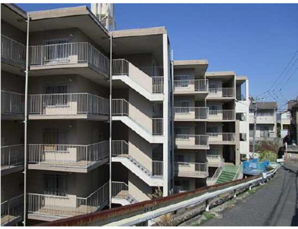 広島市東区牛田新町、マンションの外観画像です