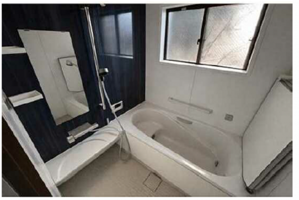 広島市東区牛田東、中古一戸建ての風呂画像です