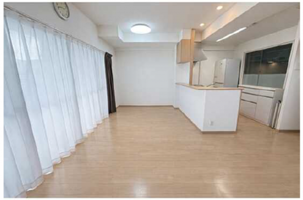 広島市西区大芝、マンションの居間画像です