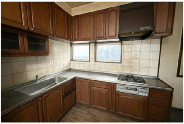 広島市西区南観音、中古一戸建てのキッチン画像です