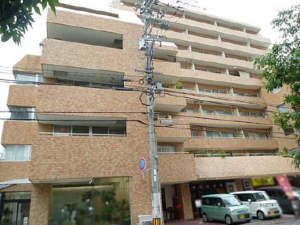 広島市中区中町、マンションの外観画像です