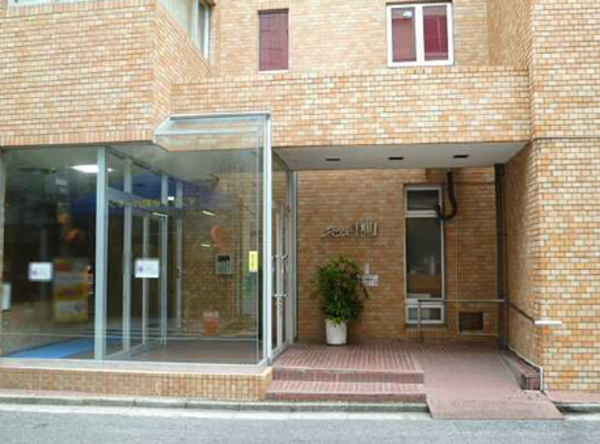 広島市中区中町、マンションの外観画像です