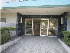 広島市東区牛田早稲田、マンションのエントランス画像です