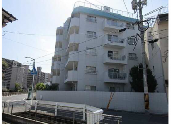 広島市東区牛田早稲田、マンションの外観画像です