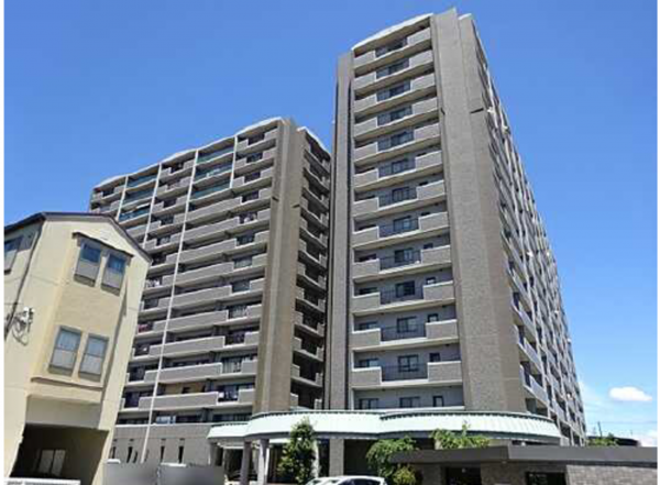 広島市西区草津南、マンションの外観画像です