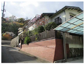 広島市西区己斐上、中古一戸建ての外観画像です