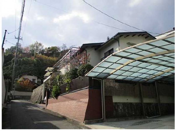 広島市西区己斐上、中古一戸建ての外観画像です