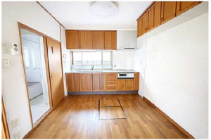 広島市東区戸坂千足、中古一戸建てのキッチン画像です