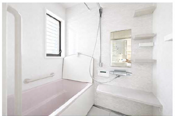 広島市東区戸坂千足、中古一戸建ての風呂画像です