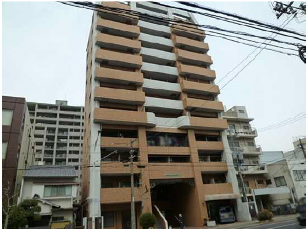 広島市中区宝町、マンションの外観画像です