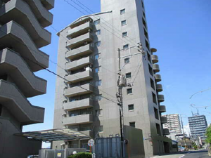 広島市西区井口、マンションの外観画像です