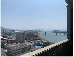 広島市南区出島、マンションの画像です