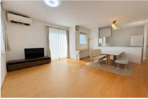 広島市西区田方、中古一戸建ての居間画像です