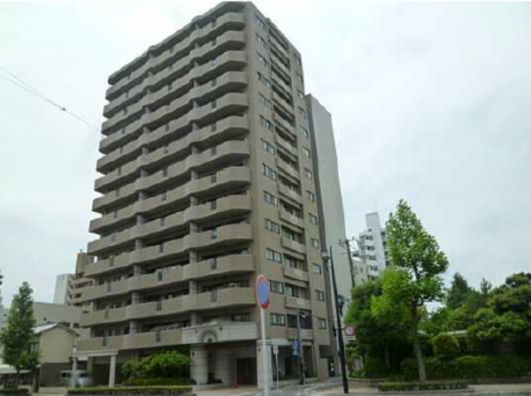 広島市中区加古町、マンションの外観画像です