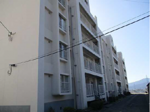 広島市西区井口鈴が台、マンションの外観画像です