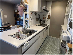 広島市西区天満町、マンションのキッチン画像です