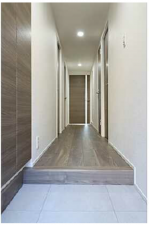 広島市西区三滝本町、マンションの玄関画像です