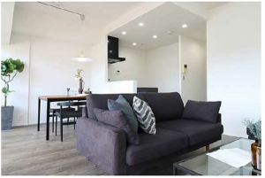 広島市西区三滝本町、マンションの居間画像です