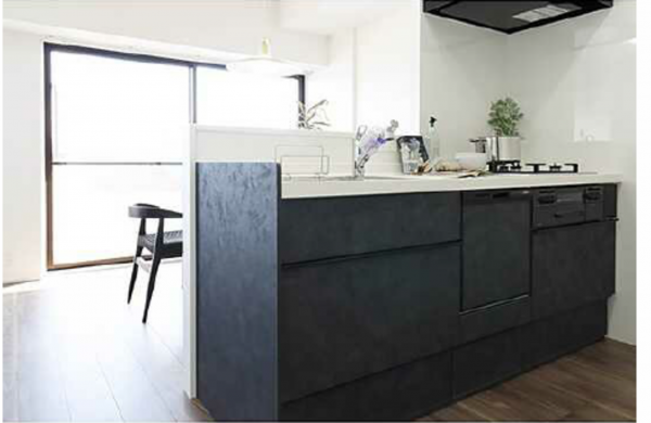 広島市西区三滝本町、マンションのキッチン画像です