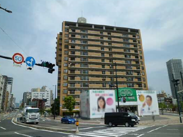 広島市中区千田町、マンションの外観画像です