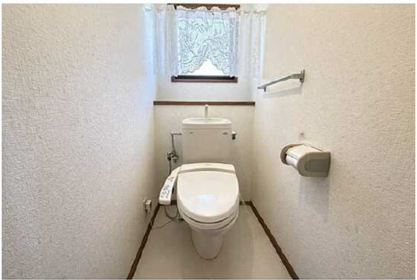 広島市東区馬木、中古一戸建てのトイレ画像です