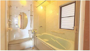 広島市西区高須、中古一戸建ての風呂画像です