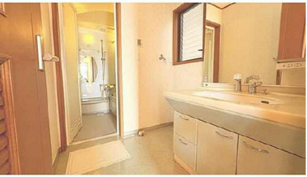 広島市西区高須、中古一戸建ての洗面画像です