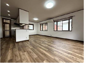 広島市南区仁保南、中古一戸建ての居間画像です