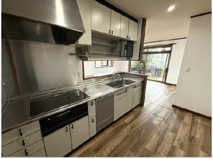 広島市南区仁保南、中古一戸建てのキッチン画像です