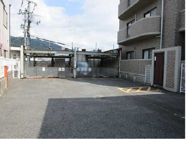 広島市東区戸坂千足、マンションの画像です