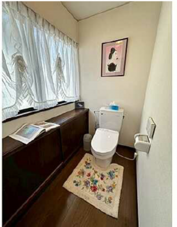 広島市南区仁保南、中古一戸建てのトイレ画像です