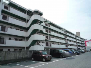 広島市南区東雲本町、マンションの外観画像です