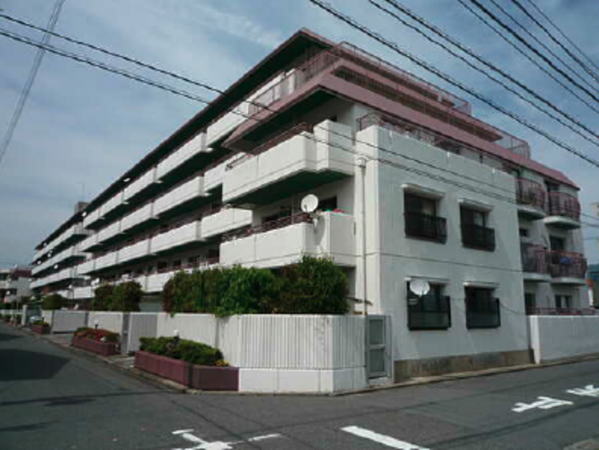 広島市南区東雲本町、マンションの外観画像です