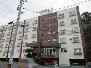 広島市東区山根町、マンションの外観画像です