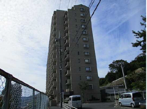 広島市西区井口台、マンションの外観画像です