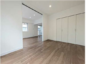 広島市中区鶴見町、マンションの居間画像です